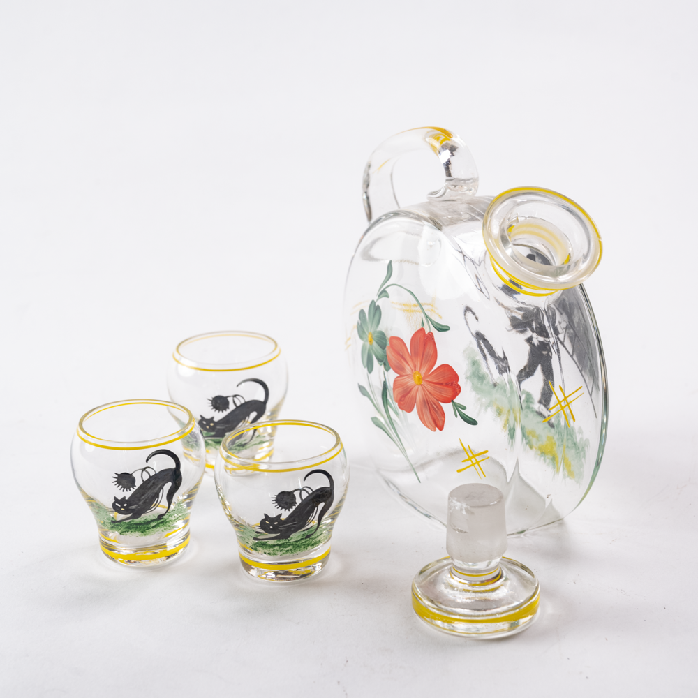 Black cat decanter &amp; shot glass set