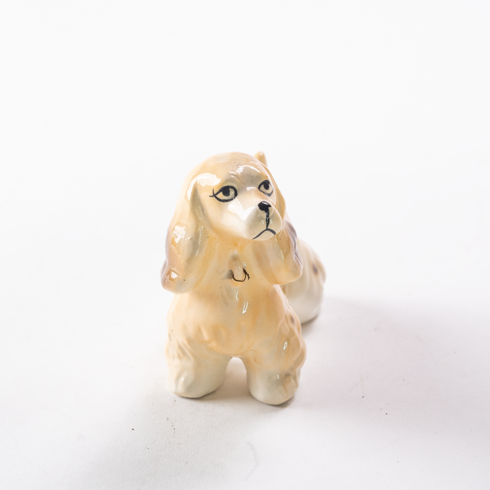 Cocker spaniel dog figurine