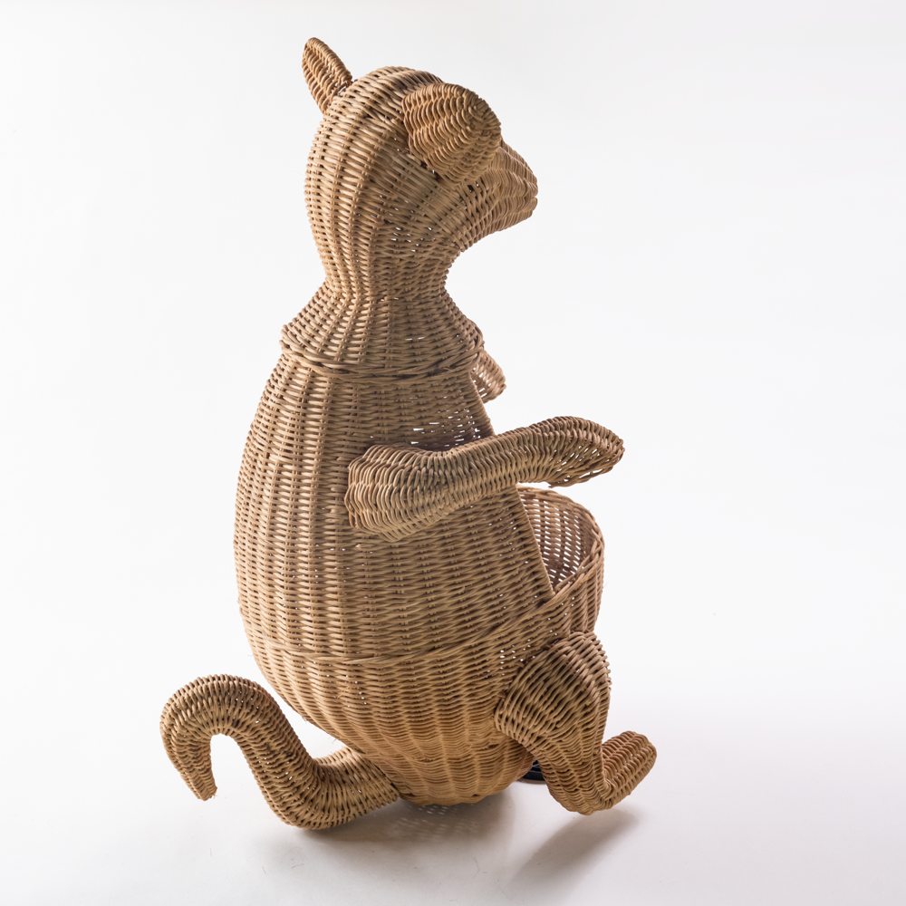 Wicker kangaroo basket