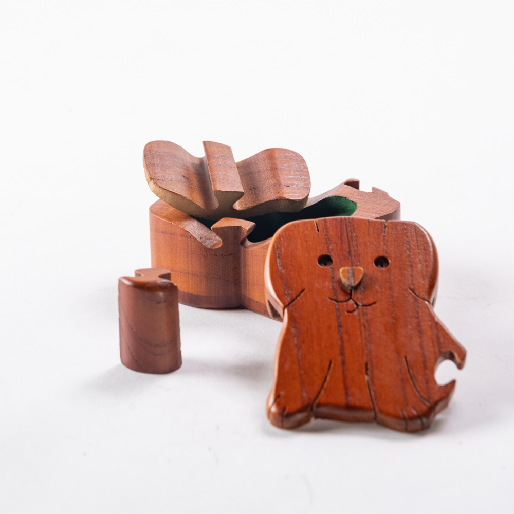 Wooden puppy puzzle trinket box